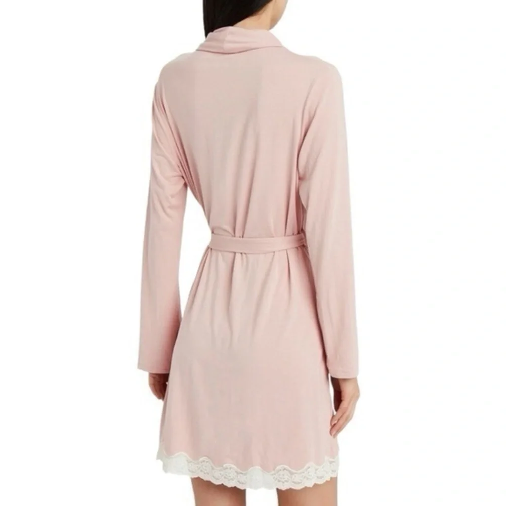 Eberjey Lady Godiva‎ Blush Pink Lace Trimmed Robe Small